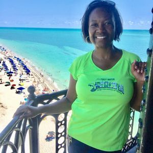 Meet your Posher, Doris